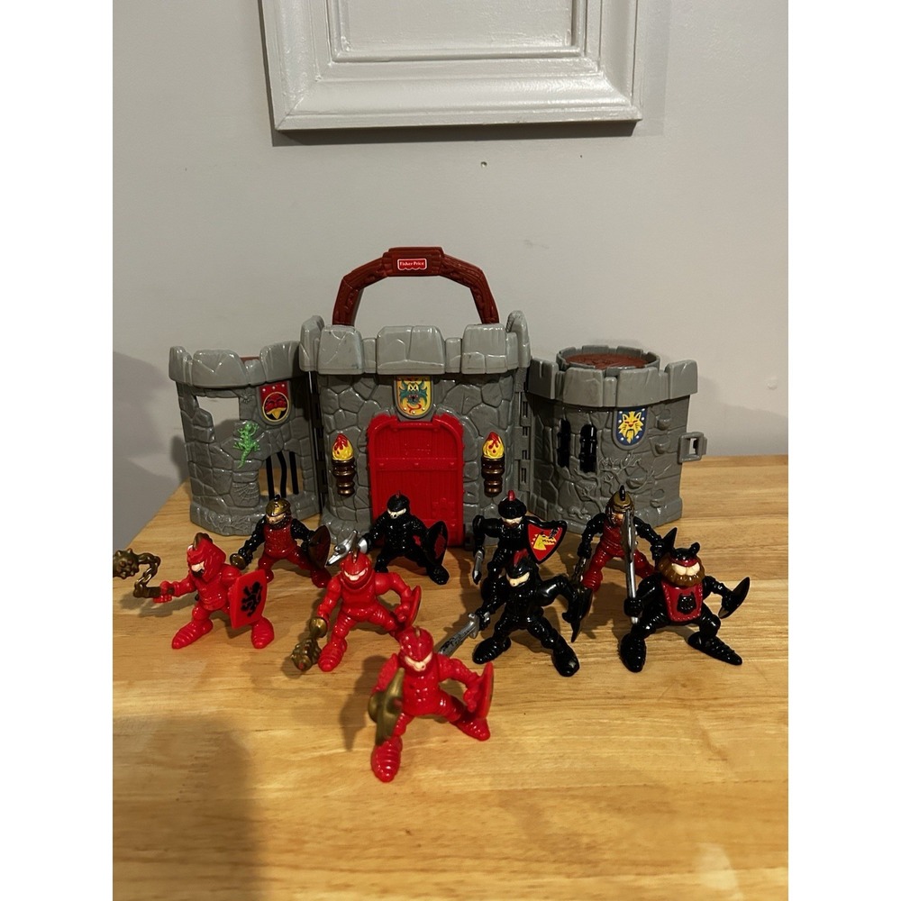 Vintage 1998 Fisher Price Great Adventures All In One Take Along Castle 9 Figure